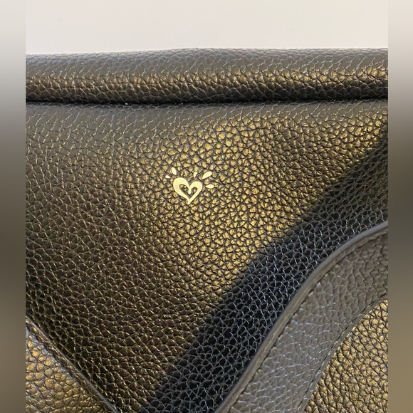 🎉ADD ON🎉NWOT- Black Faux Leather Belt Bag with Tassel - Picture 2 of 7